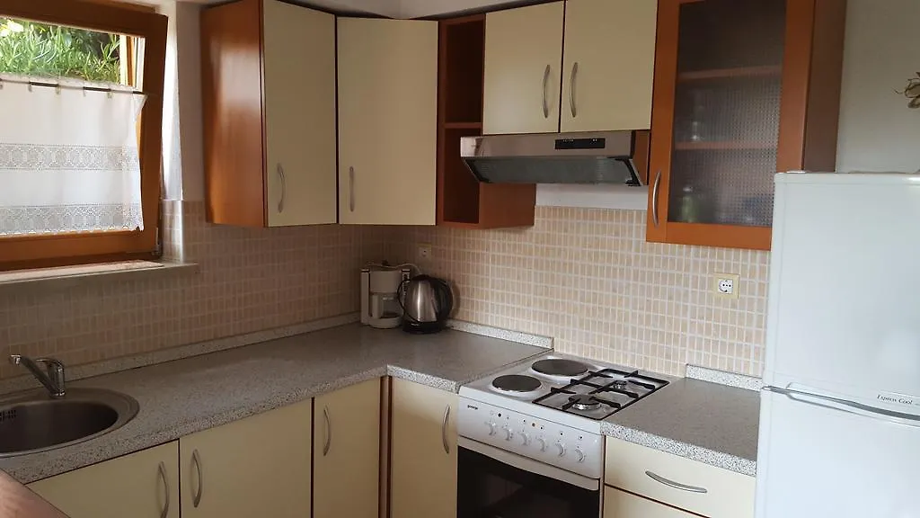 Studio Apartments Igor Vrsar