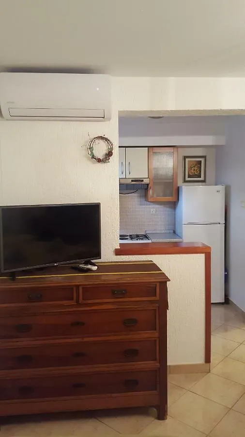 Studio Apartments Igor Vrsar