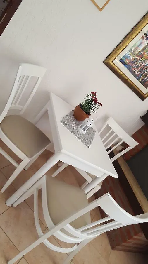 Studio Apartments Igor Vrsar